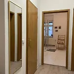 Nur 10 Min Fuss Zum Zentrum,47qm,netflix Apartment