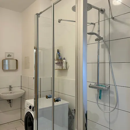 Nur 10 Min Fuss Zum Zentrum,47qm,netflix